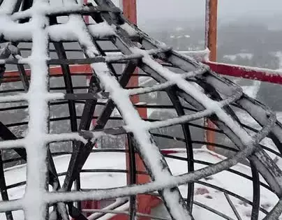 Поднялись на самую верхушку колокольни храма Троицы